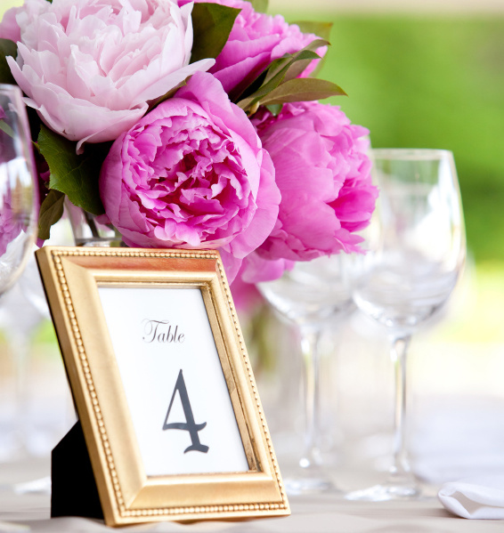 Карточки для нумерации столов на свадьбе и планы рассадки гостей