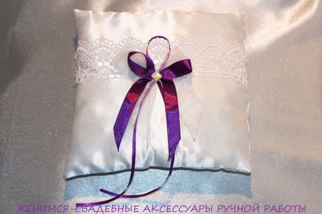  Недорогая подушечка для колец "Фиолетовый бантик"
